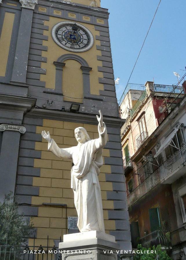 Centro Storico - Fermata Montesanto Hotel Napoli Exterior foto