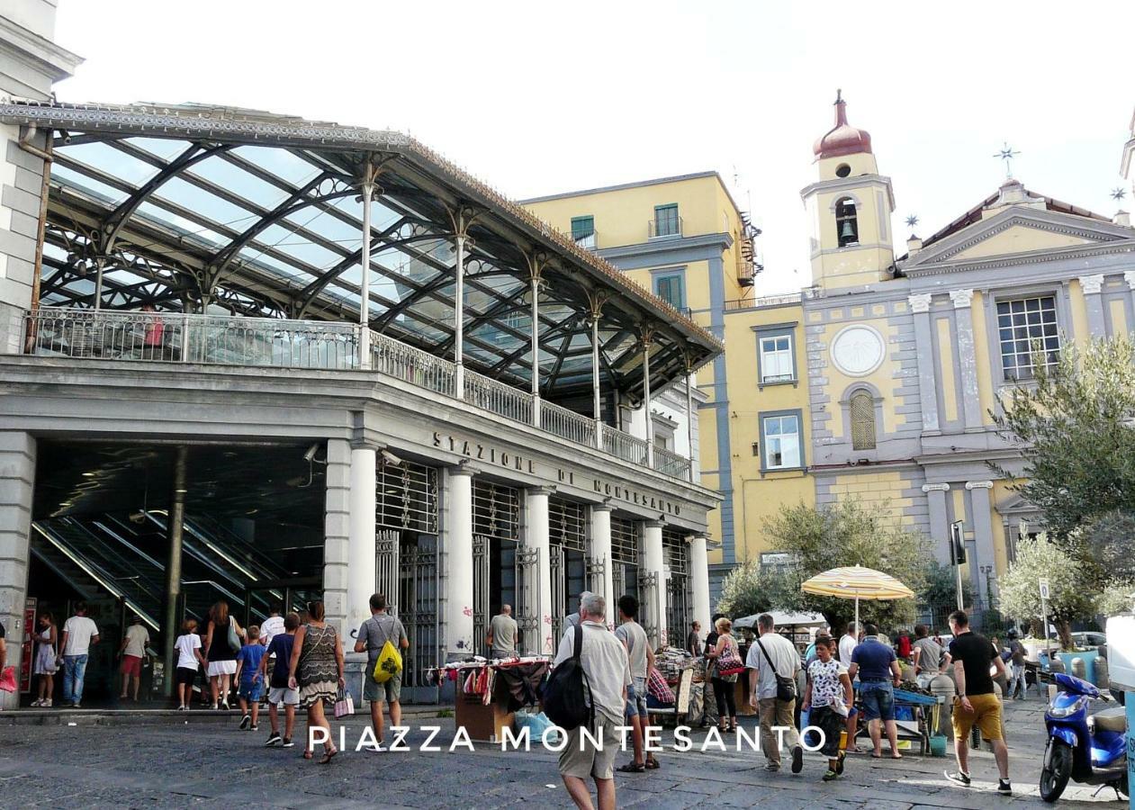 Centro Storico - Fermata Montesanto Hotel Napoli Exterior foto